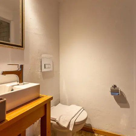 ホテル Nest Gunay *